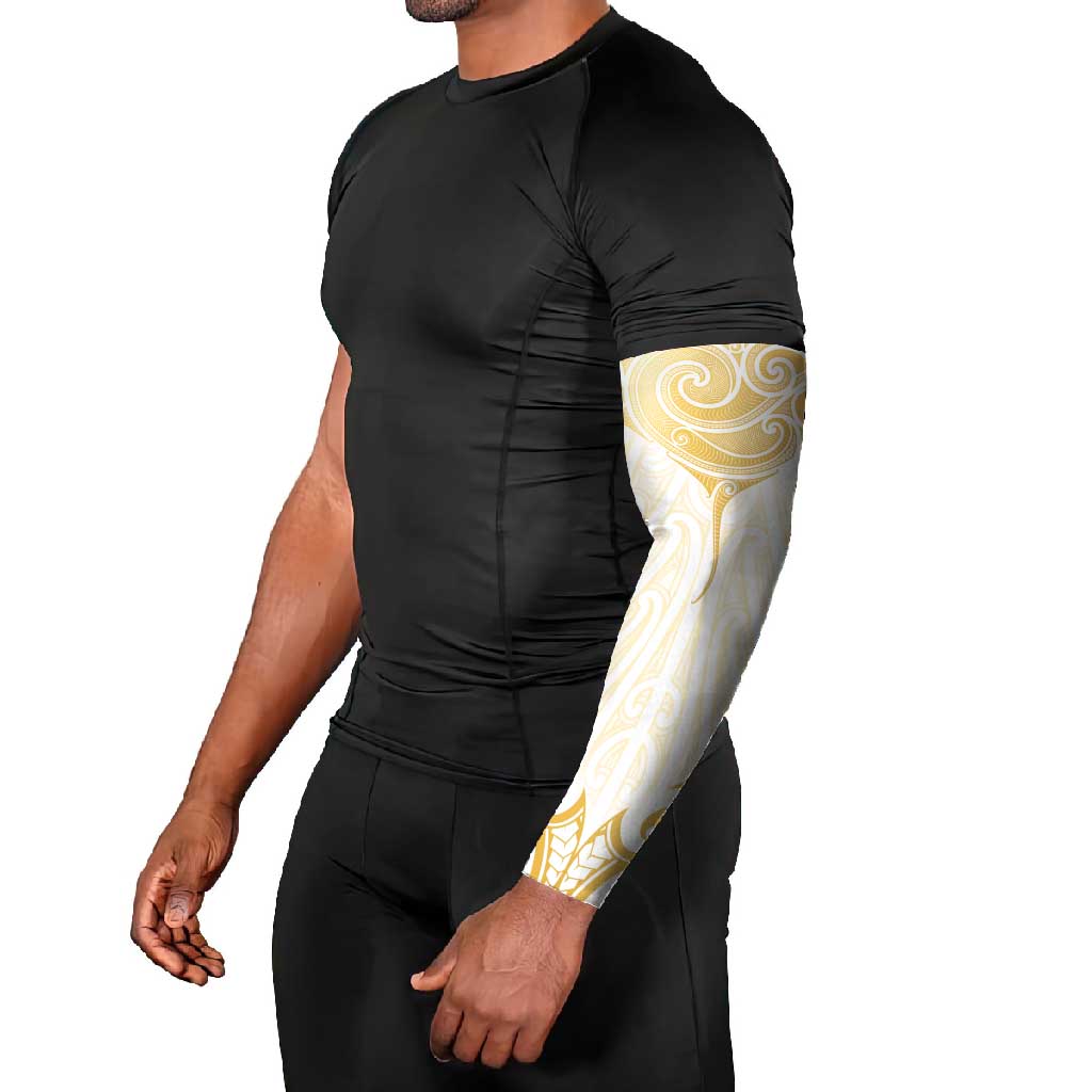 Gold White New Zealand Manta Ray Arm Sleeves Aotearoa Maori Haehae - Aussie Hoodie