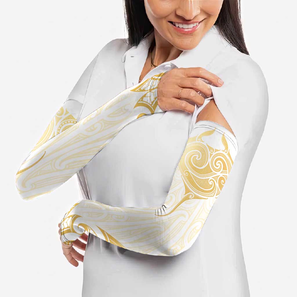 Gold White New Zealand Manta Ray Arm Sleeves Aotearoa Maori Haehae - Aussie Hoodie
