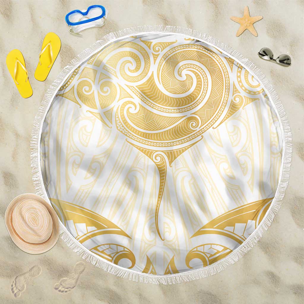 Gold White New Zealand Manta Ray Beach Blanket Aotearoa Maori Haehae - Aussie Hoodie