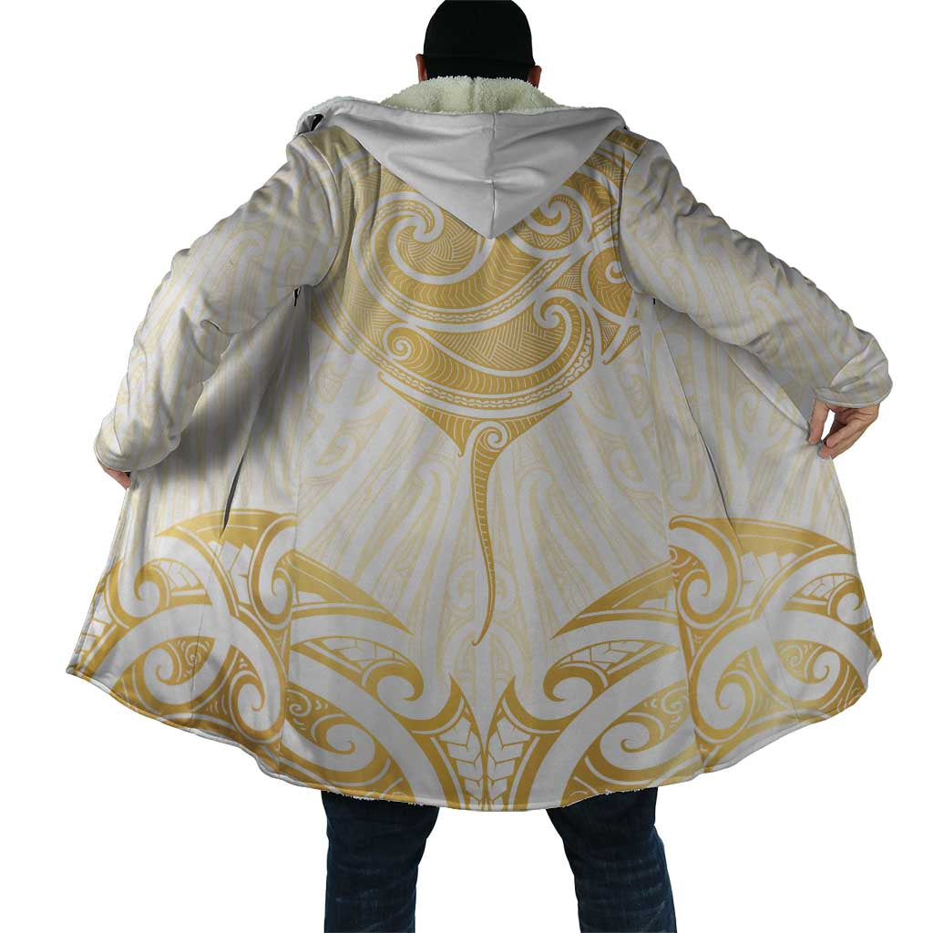 Gold White New Zealand Manta Ray Cloak Aotearoa Maori Haehae - Aussie Hoodie