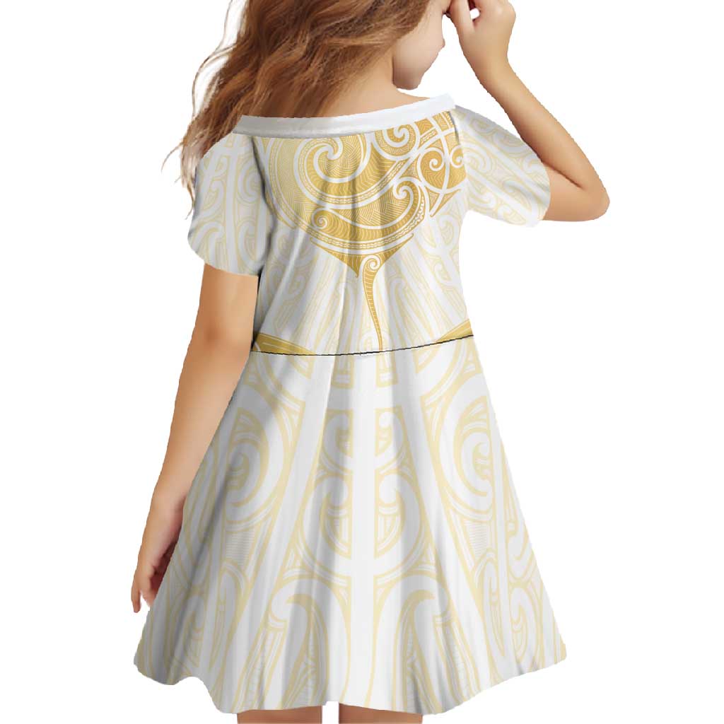 Gold White New Zealand Manta Ray Family Matching Off Shoulder Maxi Dress and Hawaiian Shirt Aotearoa Maori Haehae - Aussie Hoodie