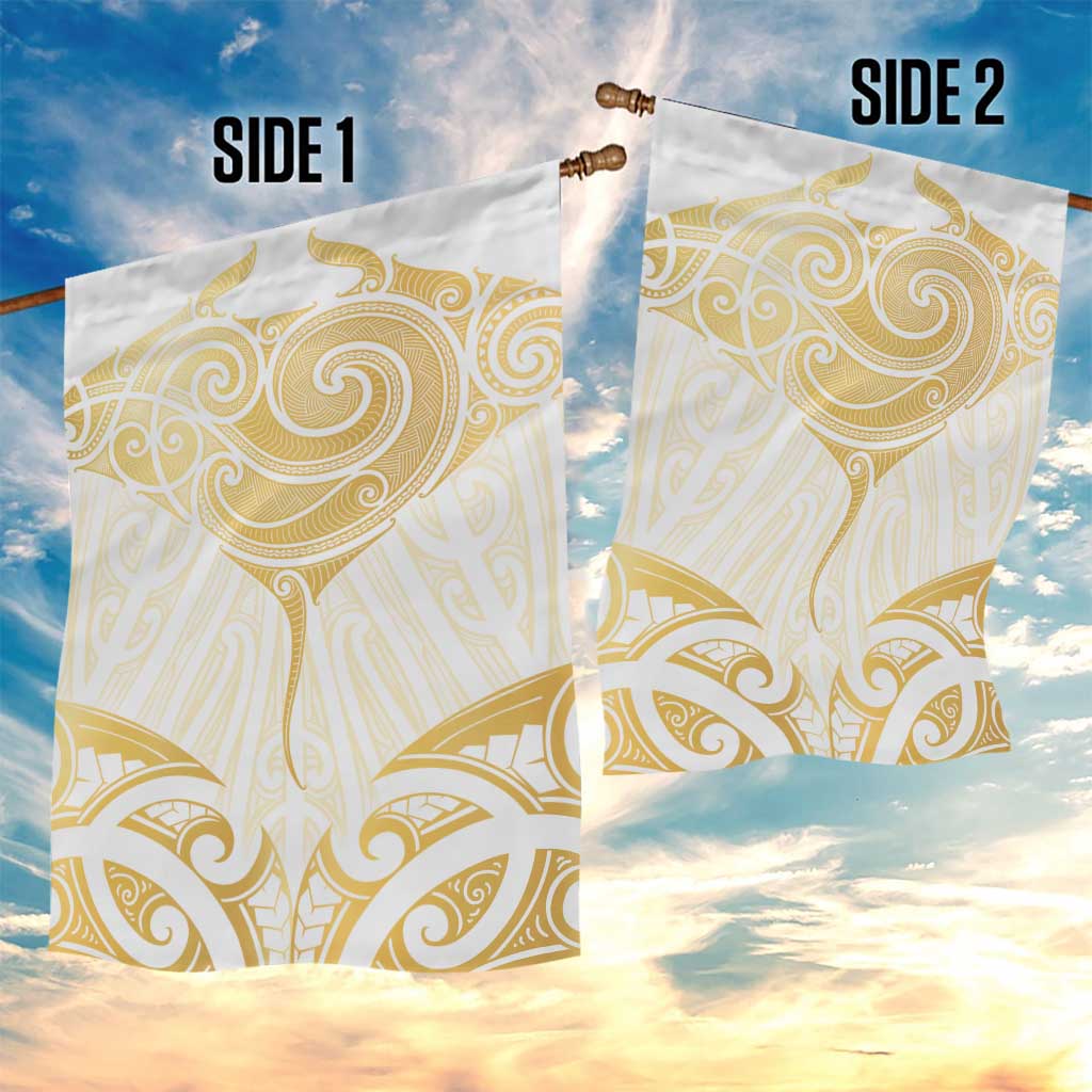 Gold White New Zealand Manta Ray Garden Flag Aotearoa Maori Haehae - Aussie Hoodie