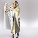 Gold White New Zealand Manta Ray Hooded Blanket Aotearoa Maori Haehae - Aussie Hoodie