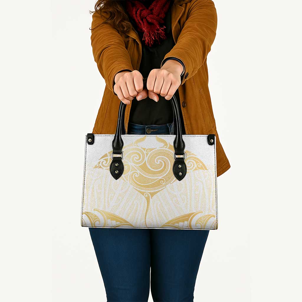 Gold White New Zealand Manta Ray Leather Bag Aotearoa Maori Haehae - Aussie Hoodie