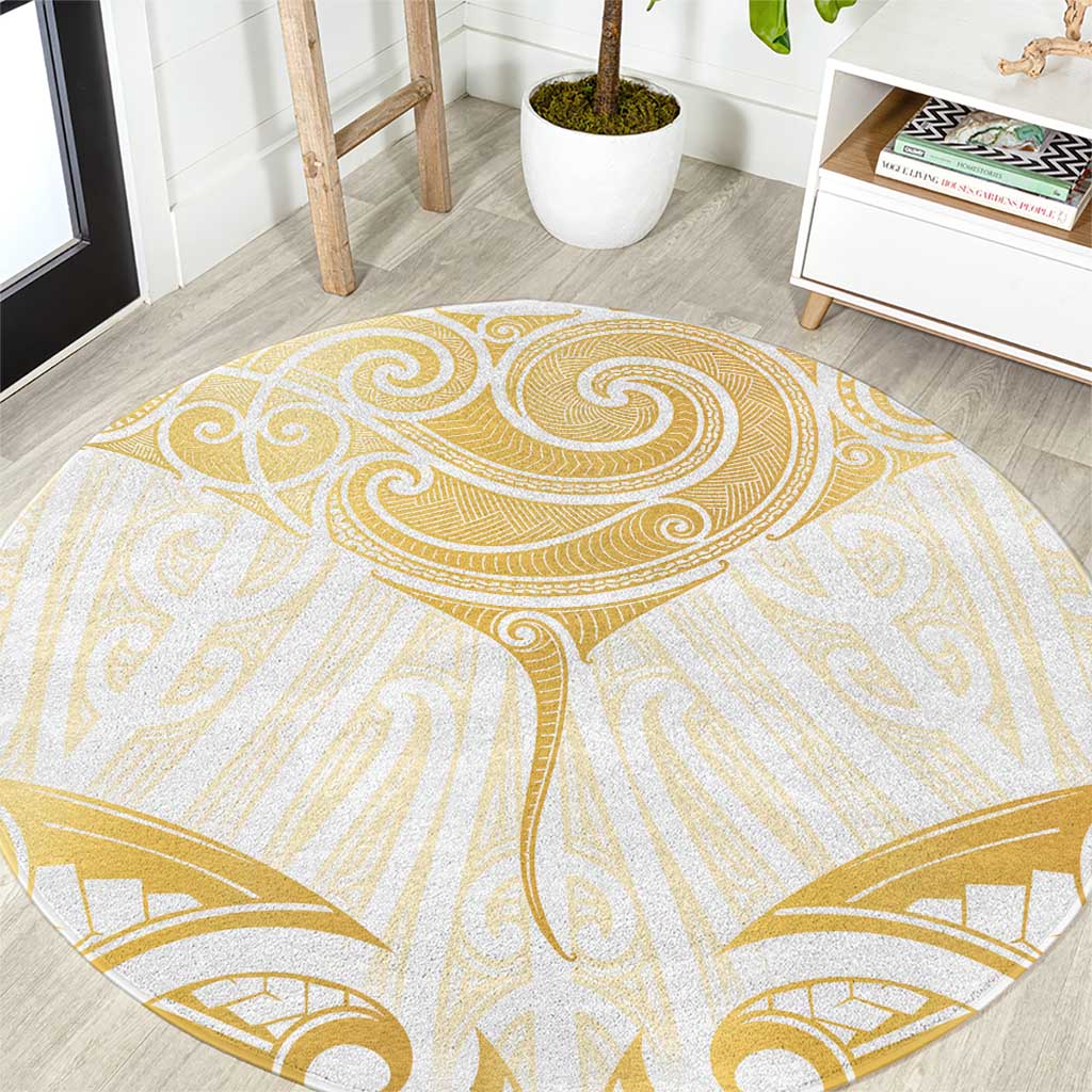 Gold White New Zealand Manta Ray Round Carpet Aotearoa Maori Haehae - Aussie Hoodie
