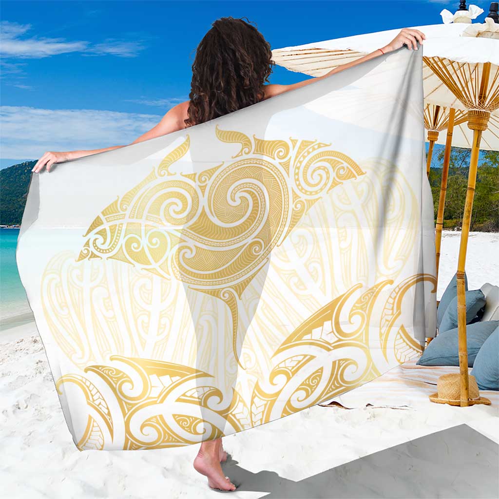 Gold White New Zealand Manta Ray Sarong Aotearoa Maori Haehae - Aussie Hoodie