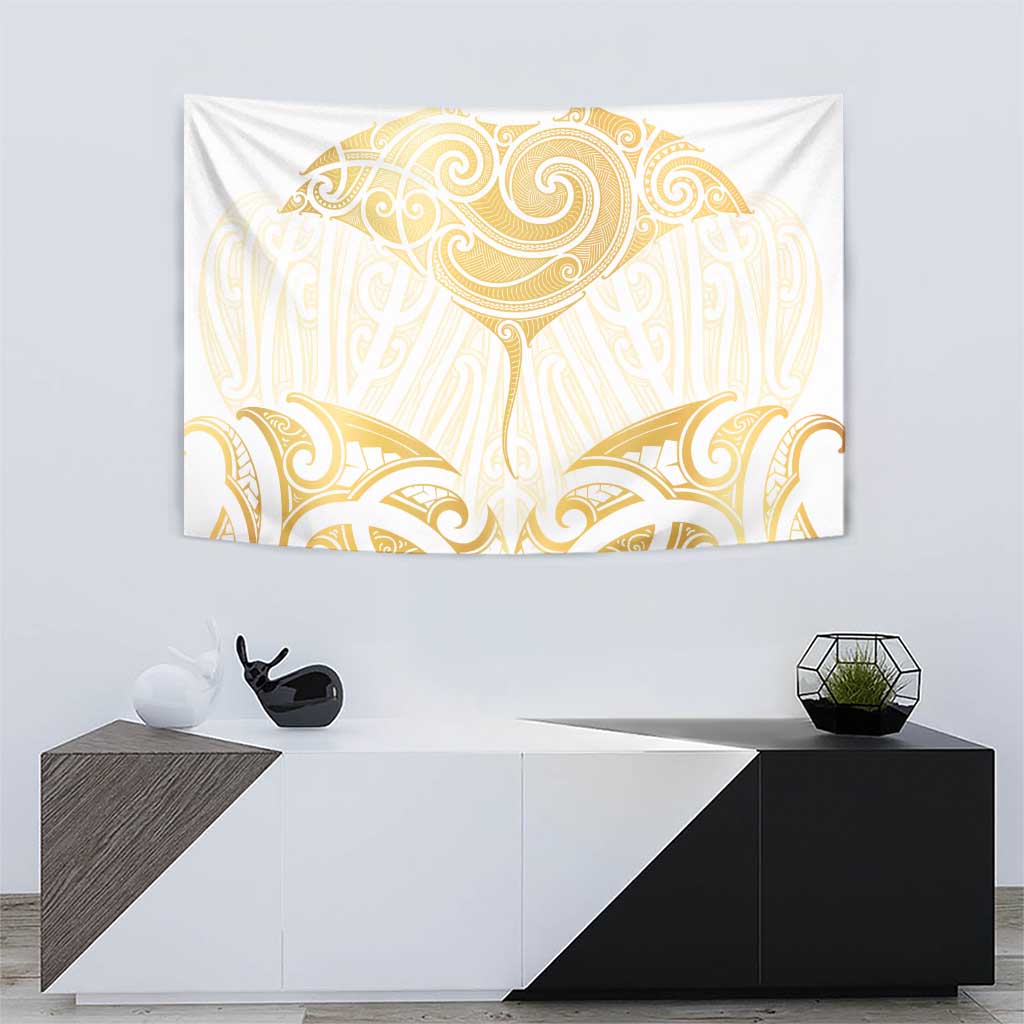 Gold White New Zealand Manta Ray Tapestry Aotearoa Maori Haehae - Aussie Hoodie