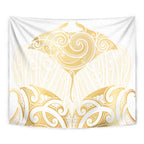 Gold White New Zealand Manta Ray Tapestry Aotearoa Maori Haehae - Aussie Hoodie