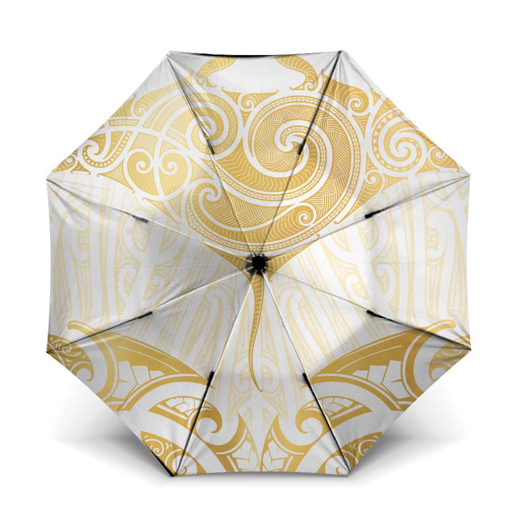 Gold White New Zealand Manta Ray Umbrella Aotearoa Maori Haehae - Aussie Hoodie