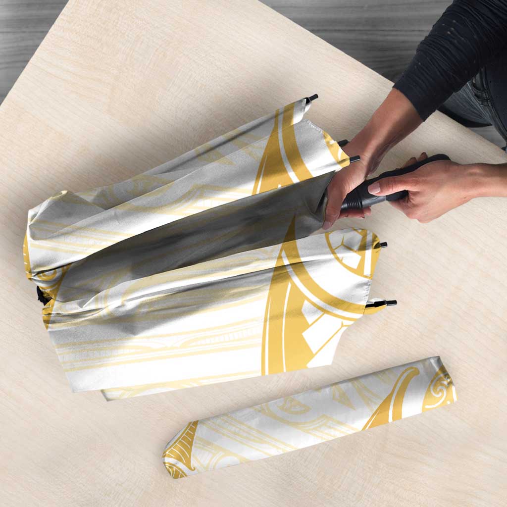 Gold White New Zealand Manta Ray Umbrella Aotearoa Maori Haehae - Aussie Hoodie