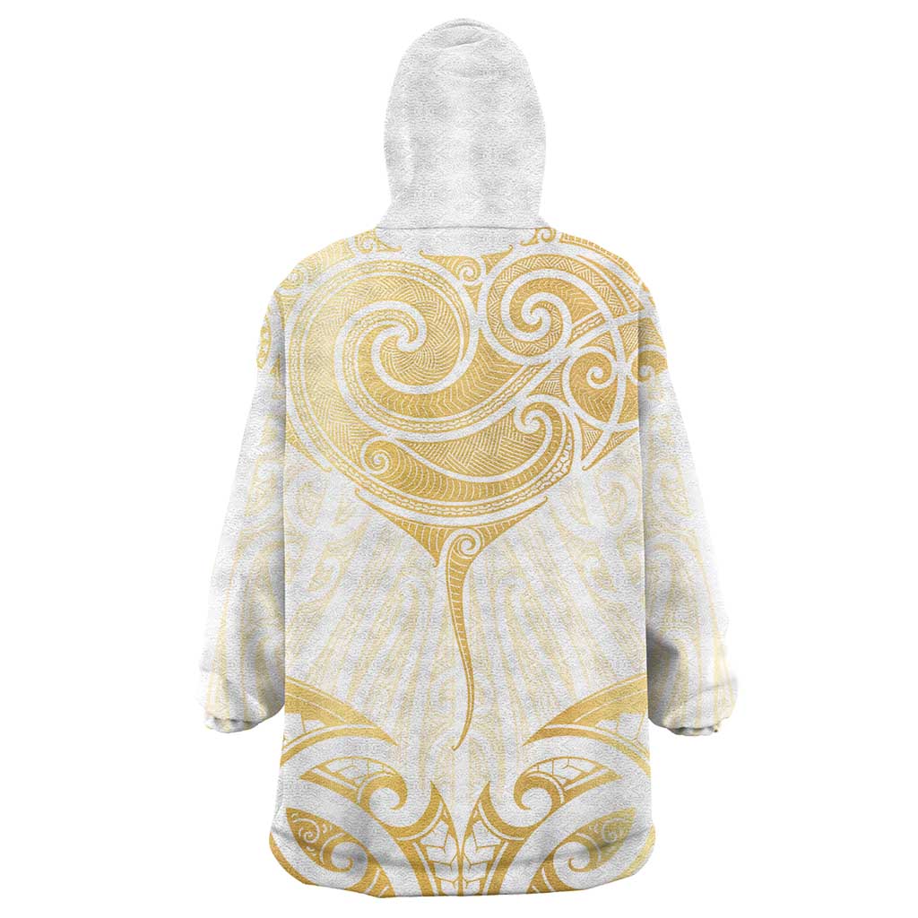 Gold White New Zealand Manta Ray Wearable Blanket Hoodie Aotearoa Maori Haehae - Aussie Hoodie