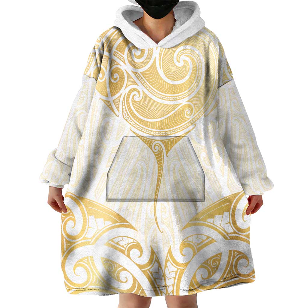 Gold White New Zealand Manta Ray Wearable Blanket Hoodie Aotearoa Maori Haehae - Aussie Hoodie