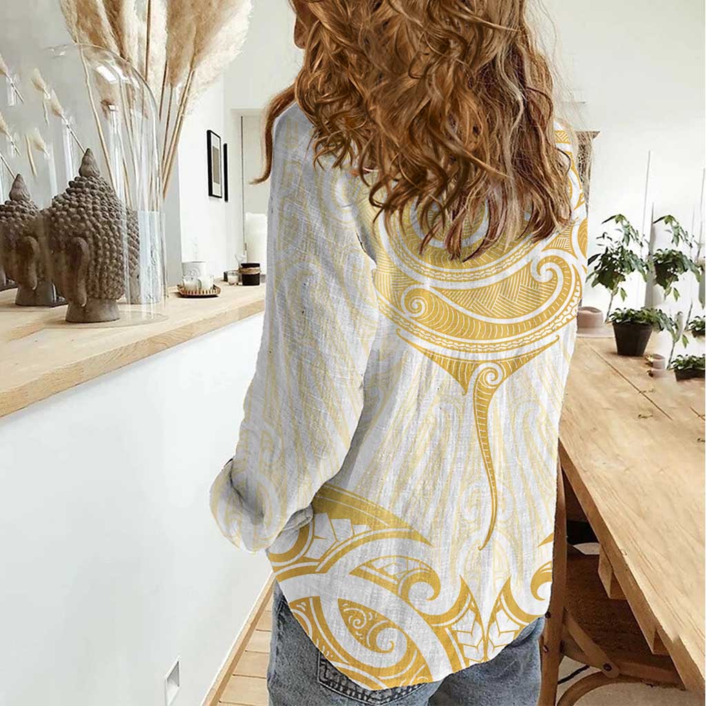 Gold White New Zealand Manta Ray Women Casual Shirt Aotearoa Maori Haehae - Aussie Hoodie