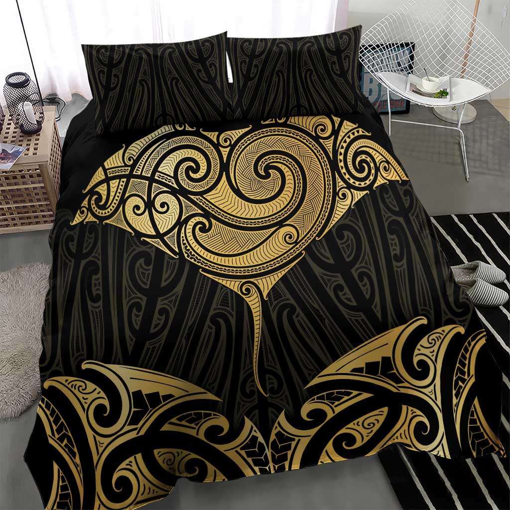 Gold Black New Zealand Manta Ray Bedding Set Aotearoa Maori Haehae - Aussie Hoodie