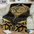 Gold Black New Zealand Manta Ray Blanket Aotearoa Maori Haehae - Aussie Hoodie