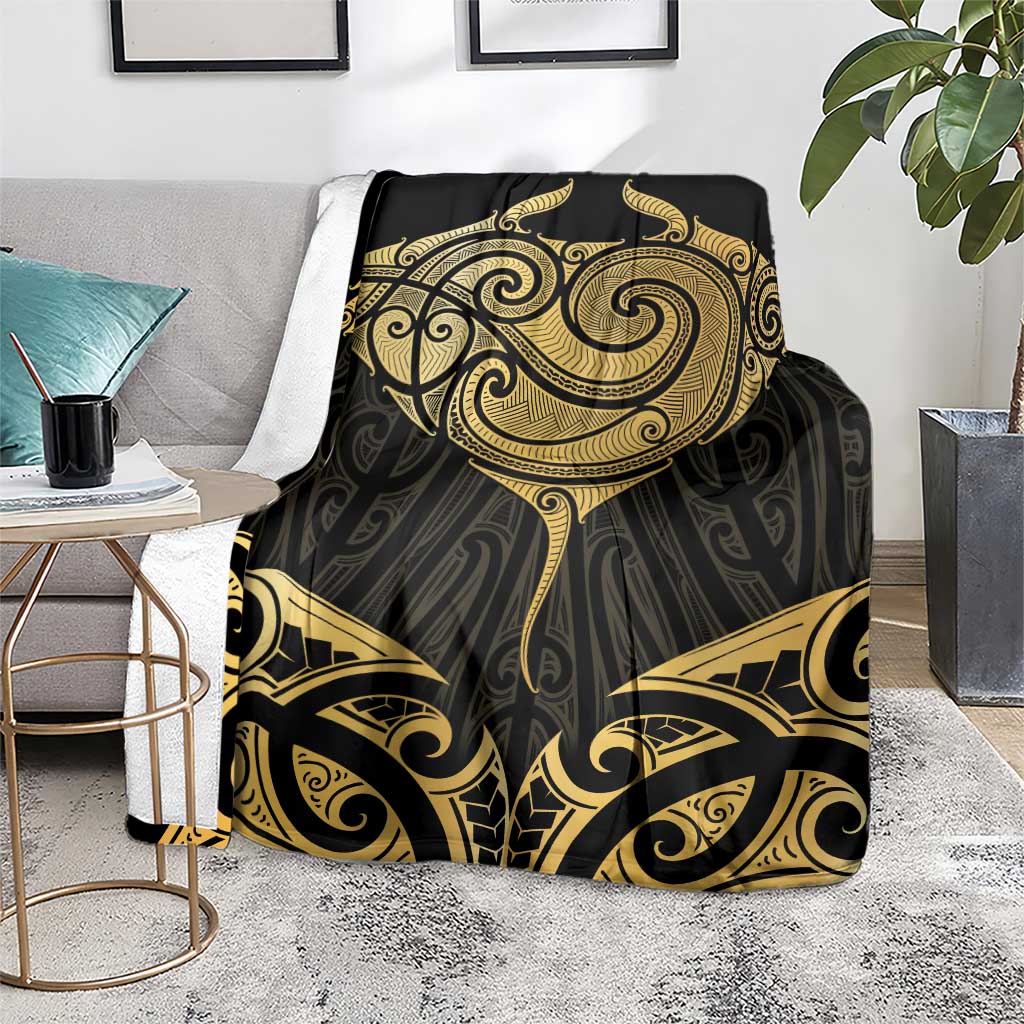Gold Black New Zealand Manta Ray Blanket Aotearoa Maori Haehae - Aussie Hoodie