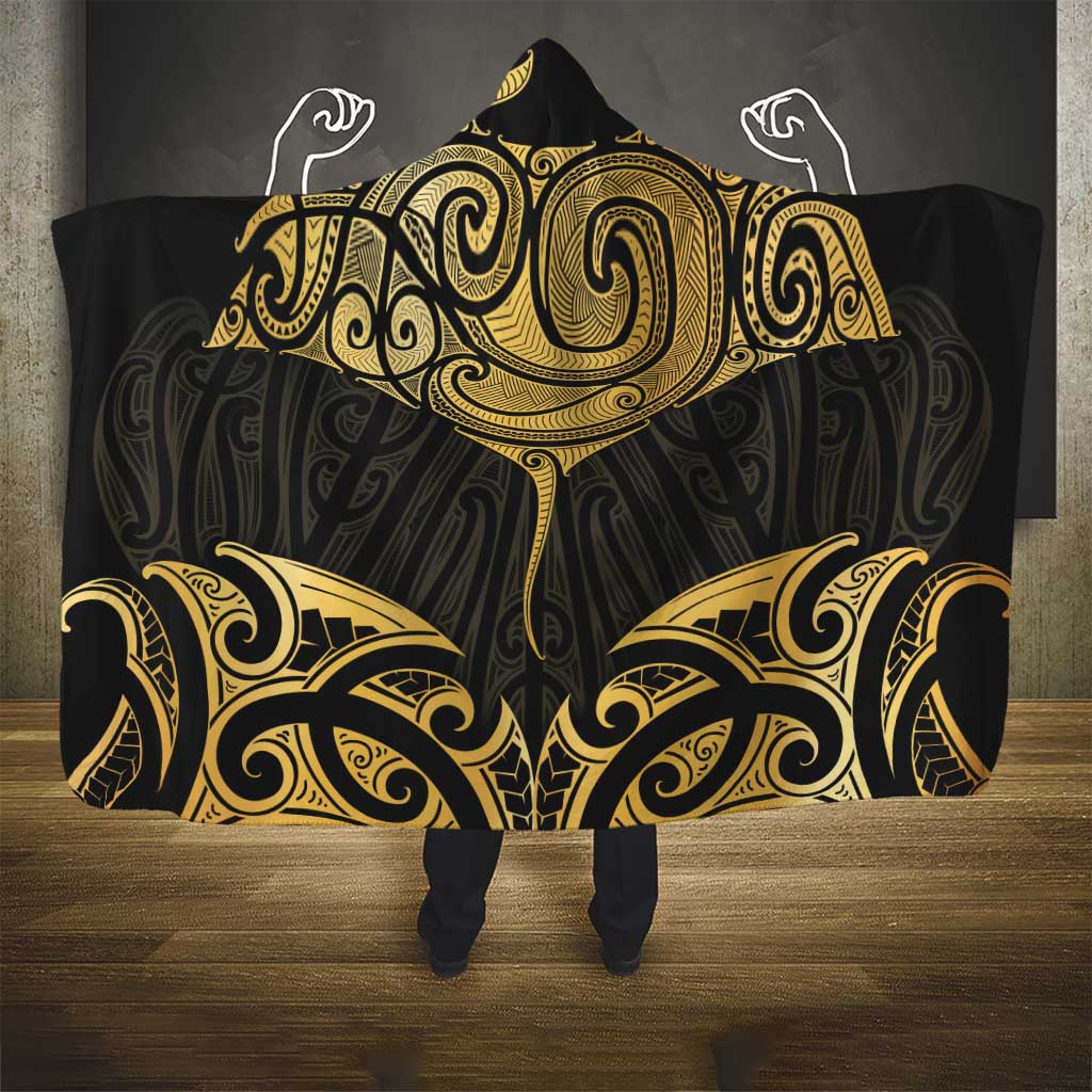 Gold Black New Zealand Manta Ray Hooded Blanket Aotearoa Maori Haehae - Aussie Hoodie