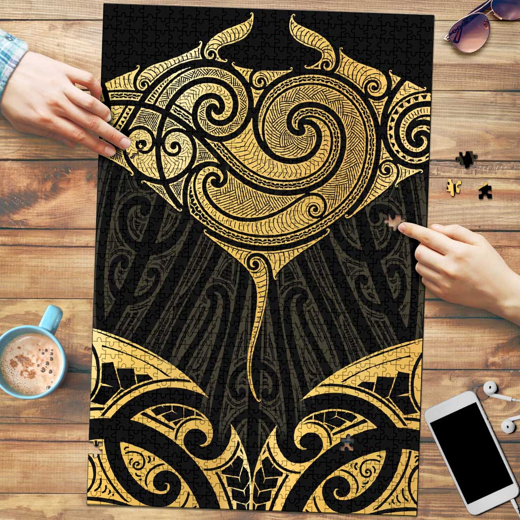 Gold Black New Zealand Manta Ray Puzzle Aotearoa Maori Haehae - Aussie Hoodie