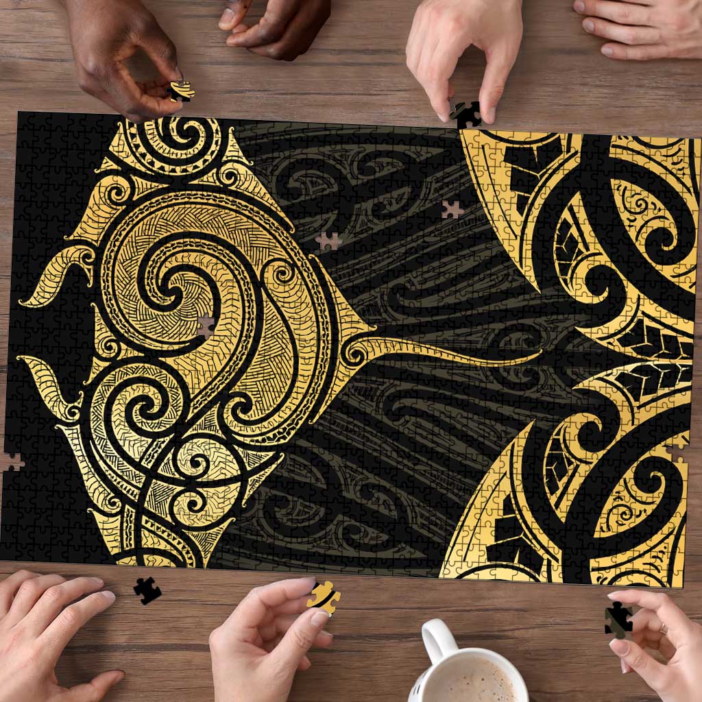 Gold Black New Zealand Manta Ray Puzzle Aotearoa Maori Haehae - Aussie Hoodie