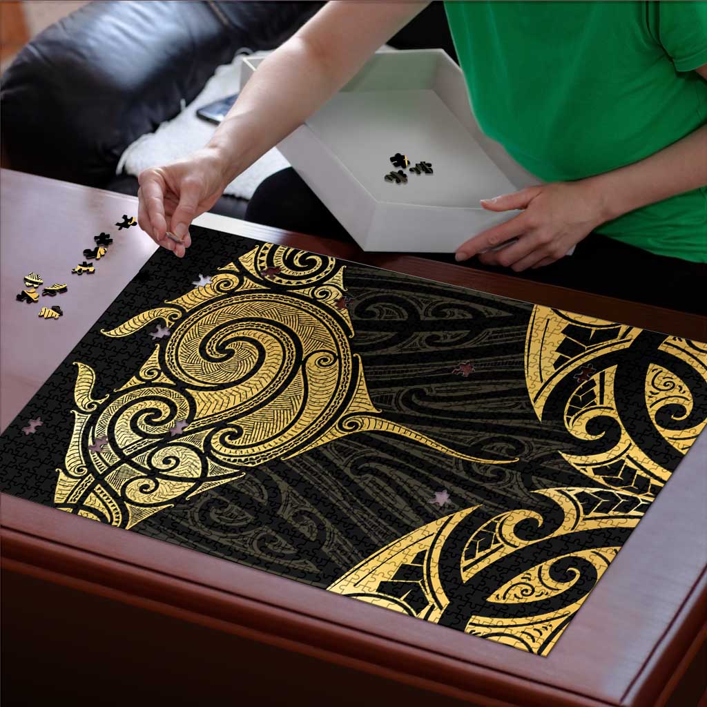 Gold Black New Zealand Manta Ray Puzzle Aotearoa Maori Haehae - Aussie Hoodie