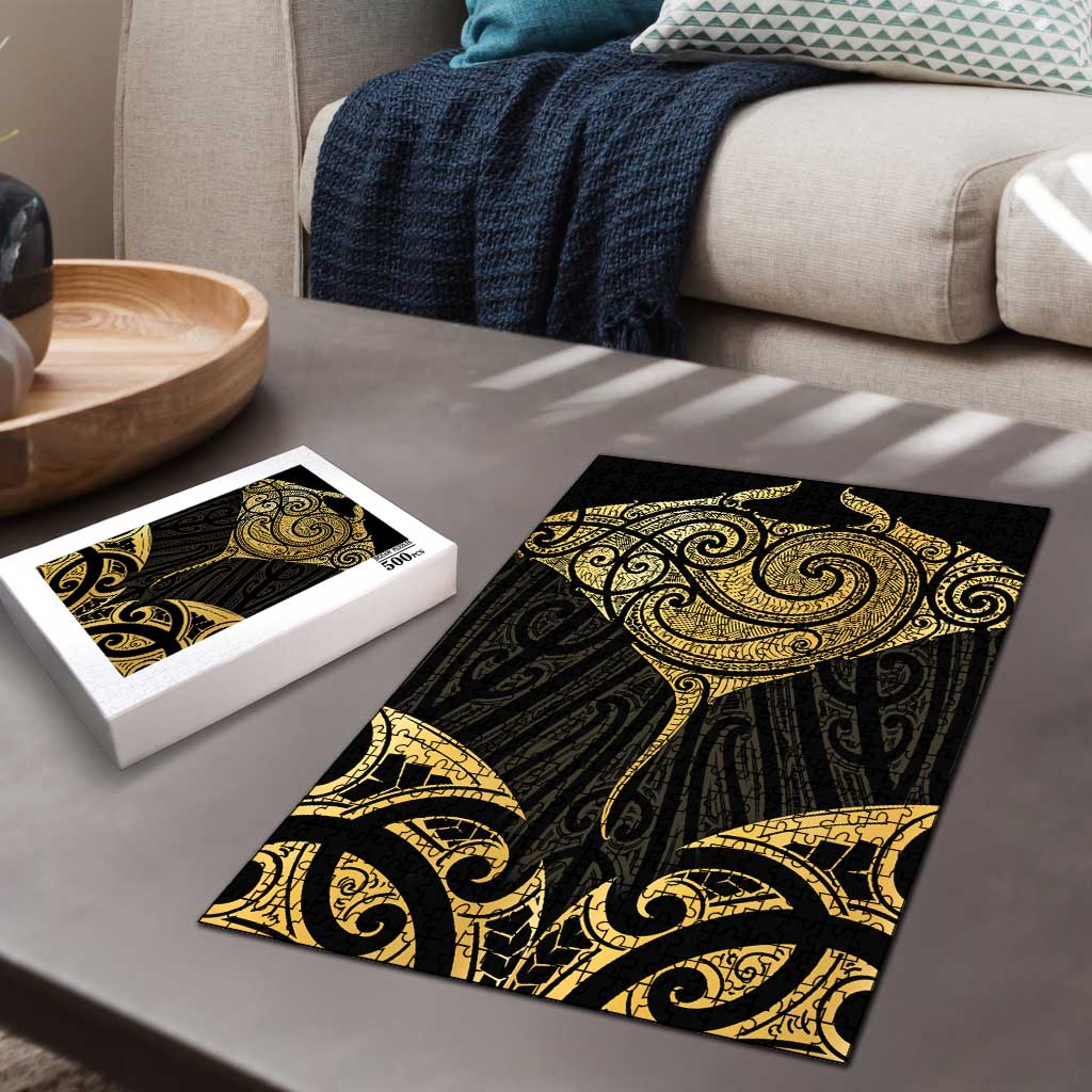 Gold Black New Zealand Manta Ray Puzzle Aotearoa Maori Haehae - Aussie Hoodie