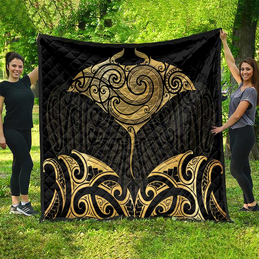 Gold Black New Zealand Manta Ray Quilt Aotearoa Maori Haehae - Aussie Hoodie