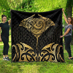 Gold Black New Zealand Manta Ray Quilt Aotearoa Maori Haehae - Aussie Hoodie