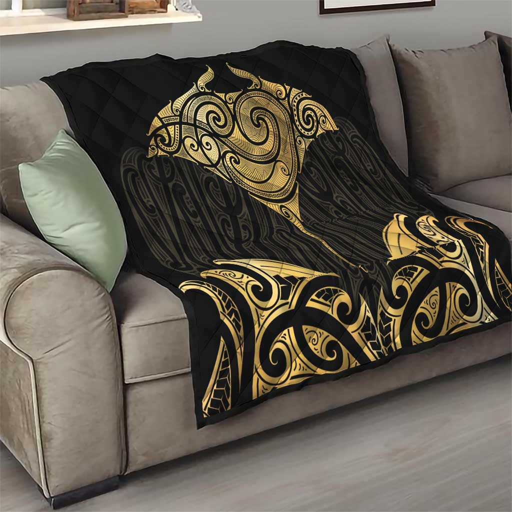 Gold Black New Zealand Manta Ray Quilt Aotearoa Maori Haehae - Aussie Hoodie