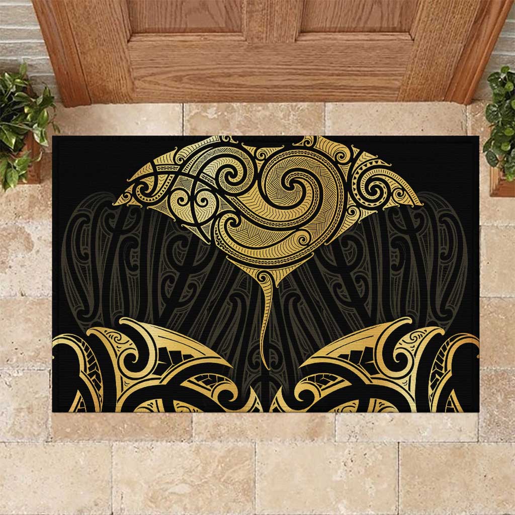 Gold Black New Zealand Manta Ray Rubber Doormat Aotearoa Maori Haehae - Aussie Hoodie