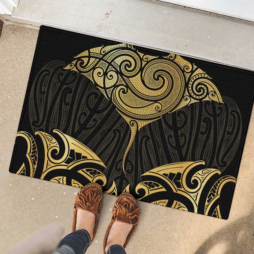 Gold Black New Zealand Manta Ray Rubber Doormat Aotearoa Maori Haehae - Aussie Hoodie