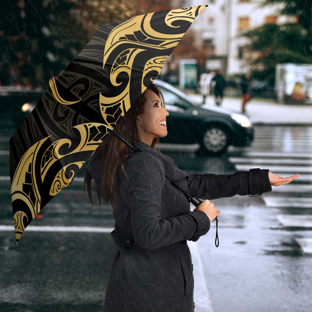 Gold Black New Zealand Manta Ray Umbrella Aotearoa Maori Haehae - Aussie Hoodie