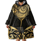 Gold Black New Zealand Manta Ray Wearable Blanket Hoodie Aotearoa Maori Haehae - Aussie Hoodie