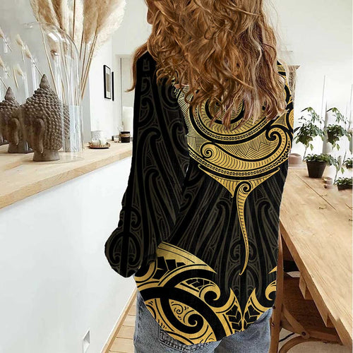 Gold Black New Zealand Manta Ray Women Casual Shirt Aotearoa Maori Haehae - Aussie Hoodie