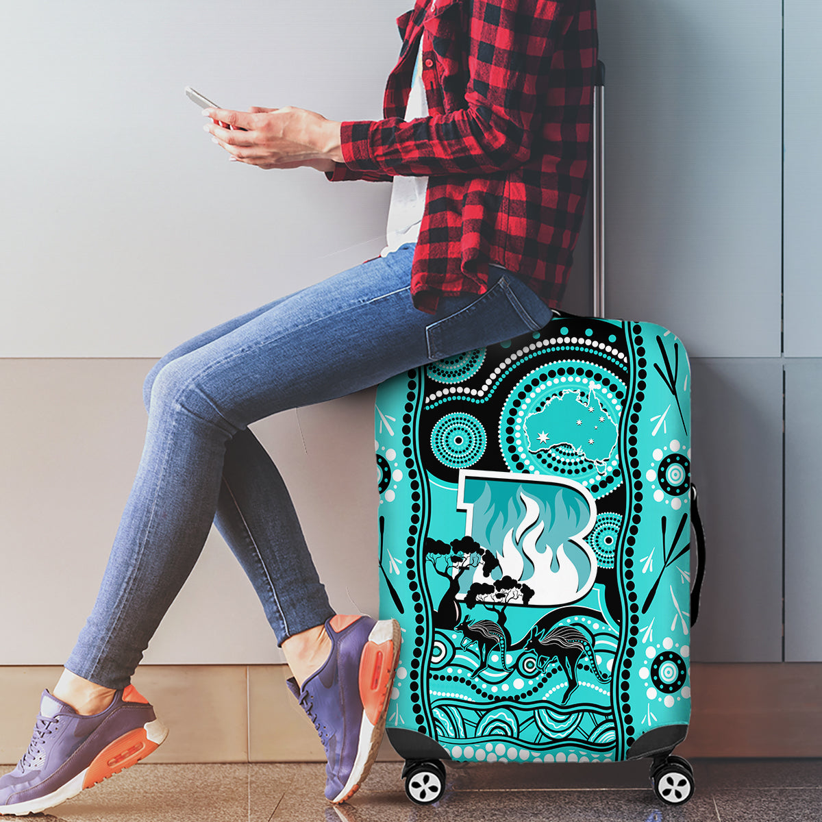 brisbane-heat-cricket-luggage-cover-happy-australia-day-aboriginal-art