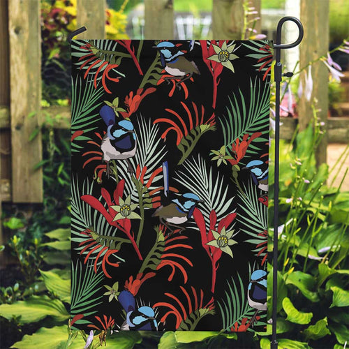 Australia Kangaroo Paw And Splendid Fairy-wren Garden Flag Sameless Style