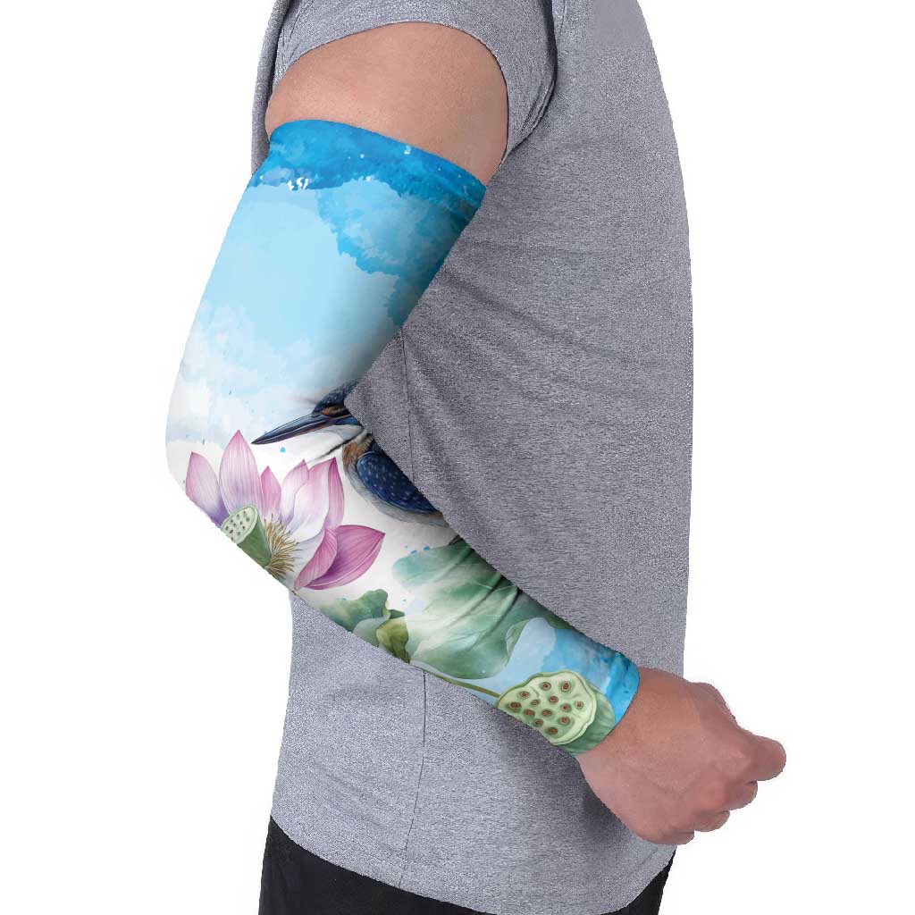 Australia Azure Kingfisher Arm Sleeves Ceyx Azureus Sacred Lotus Watercolor - Aussie Hoodie