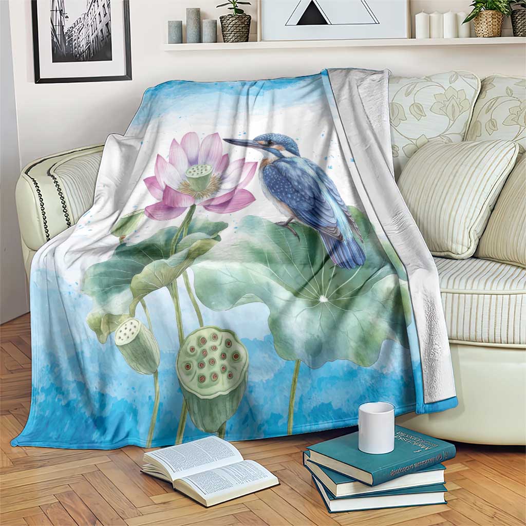 Australia Azure Kingfisher Blanket Ceyx Azureus Sacred Lotus Watercolor - Aussie Hoodie