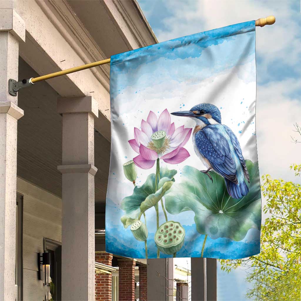 Australia Azure Kingfisher Garden Flag Ceyx Azureus Sacred Lotus Watercolor - Aussie Hoodie