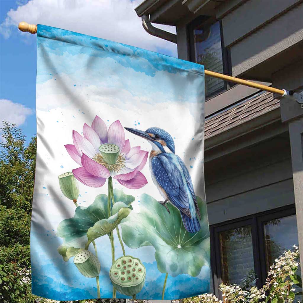 Australia Azure Kingfisher Garden Flag Ceyx Azureus Sacred Lotus Watercolor - Aussie Hoodie