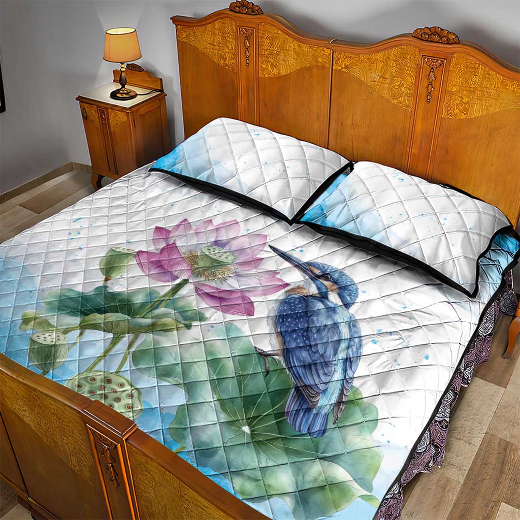 Australia Azure Kingfisher Quilt Bed Set Ceyx Azureus Sacred Lotus Watercolor - Aussie Hoodie