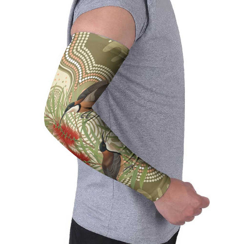 Australia Eastern Spinebill Arm Sleeves Aussie Honeyeater Bottlebrush Indigenous Art - Aussie Hoodie