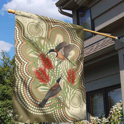 Australia Eastern Spinebill Garden Flag Aussie Honeyeater Bottlebrush Indigenous Art - Aussie Hoodie