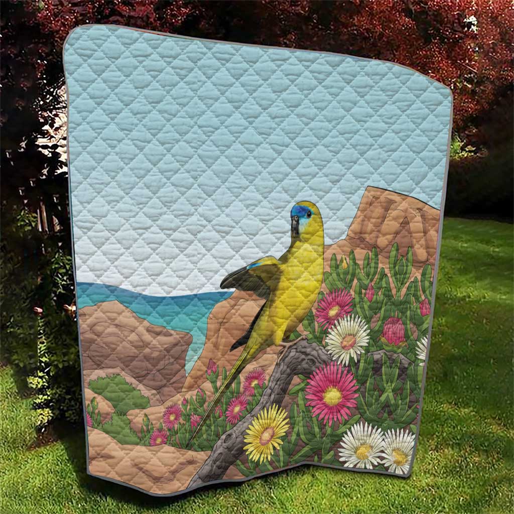 Australia Rock Parrot Quilt Pigface Carpobrotus Rocky Island Vibes - Aussie Hoodie