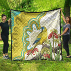 Australia Rock Parrot Quilt Kangaroo Paws Indigenous Art - Aussie Hoodie