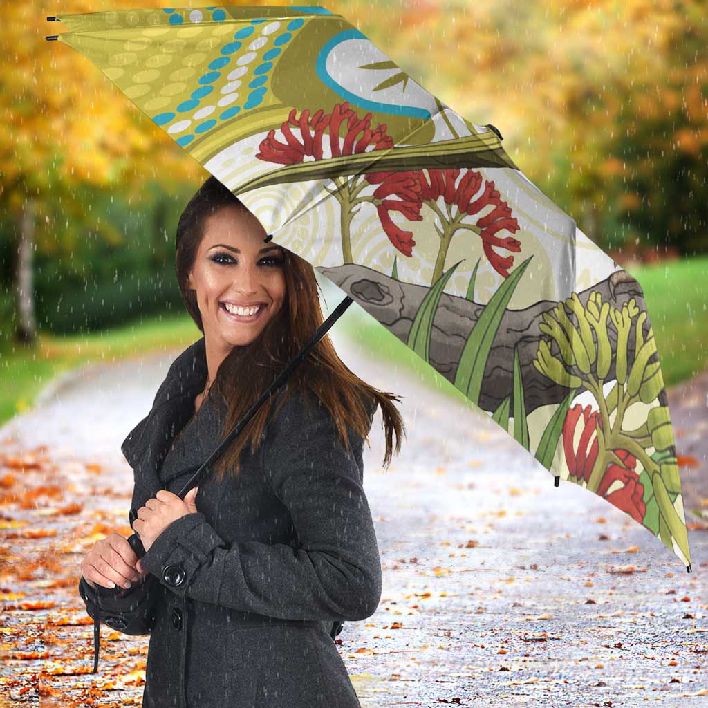 Australia Rock Parrot Umbrella Kangaroo Paws Indigenous Art - Aussie Hoodie