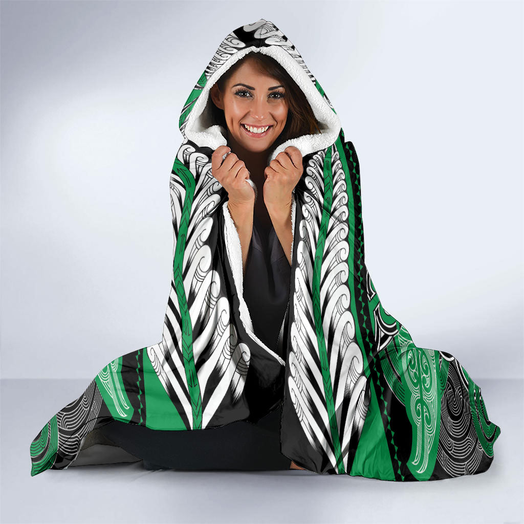 Aotearoa Iwi Ngai Tahu Hooded Blanket Maori Kowhaiwhai Pattern