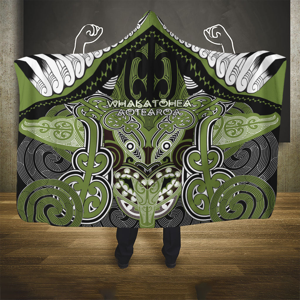 Aotearoa Iwi Whakatohea Hooded Blanket Maori Kowhaiwhai Pattern