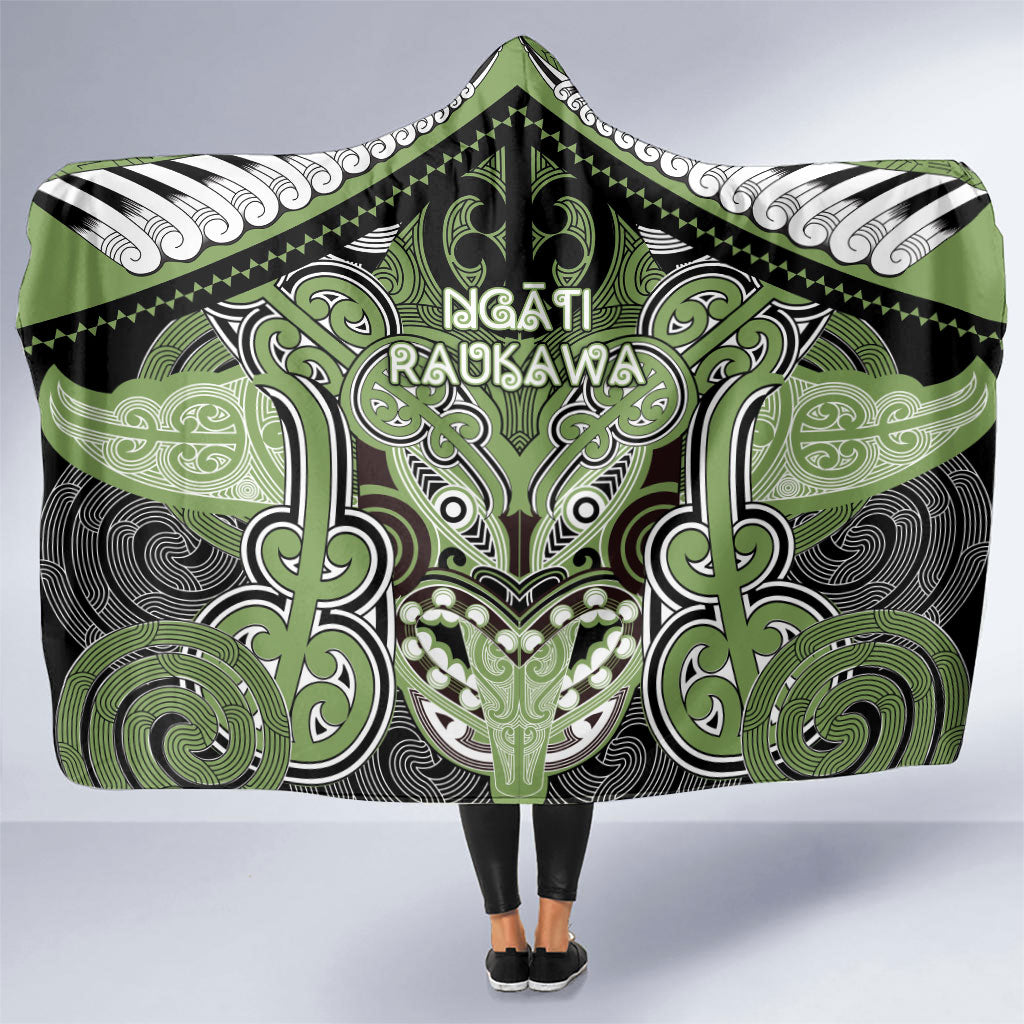 Aotearoa Iwi Ngati Raukawa Hooded Blanket Maori Kowhaiwhai Pattern