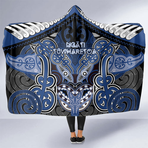 Aotearoa Iwi Ngati Tuwharetoa Hooded Blanket Maori Kowhaiwhai Pattern