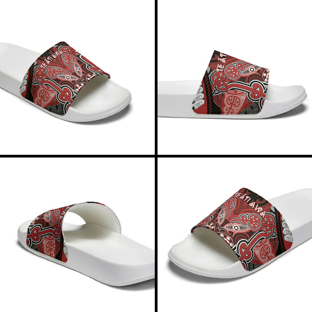 Aotearoa Iwi Te Ati Awa Slide Sandals Maori Kowhaiwhai Pattern
